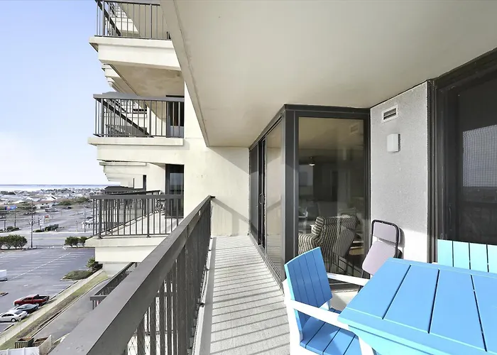 Apartment Sea Watch 813 *